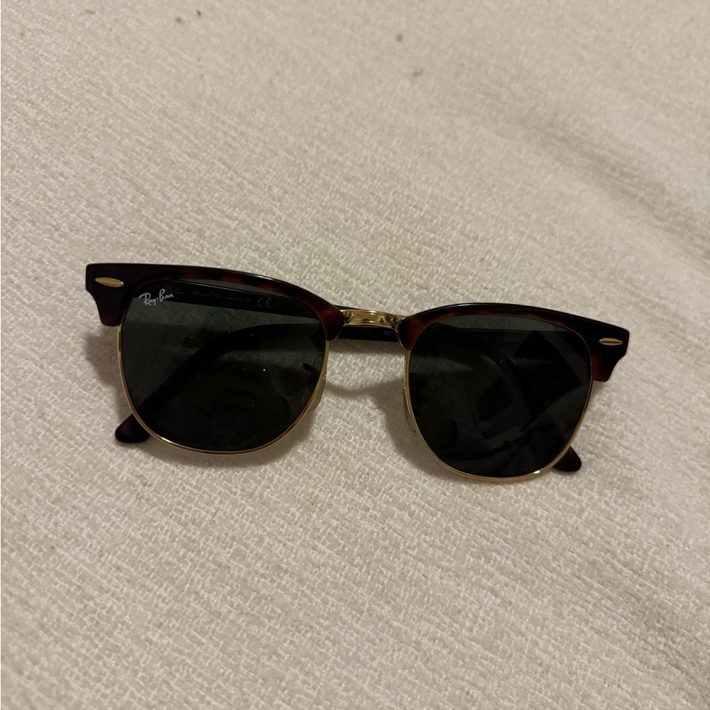 Ray-Ban Classic Tortoise and Gold Sunglasses